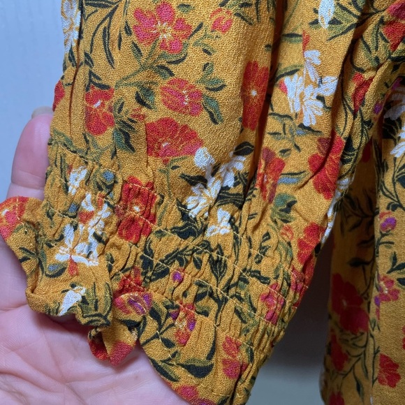 Jones New York yellow w/orange floral print 1X - Picture 4 of 5